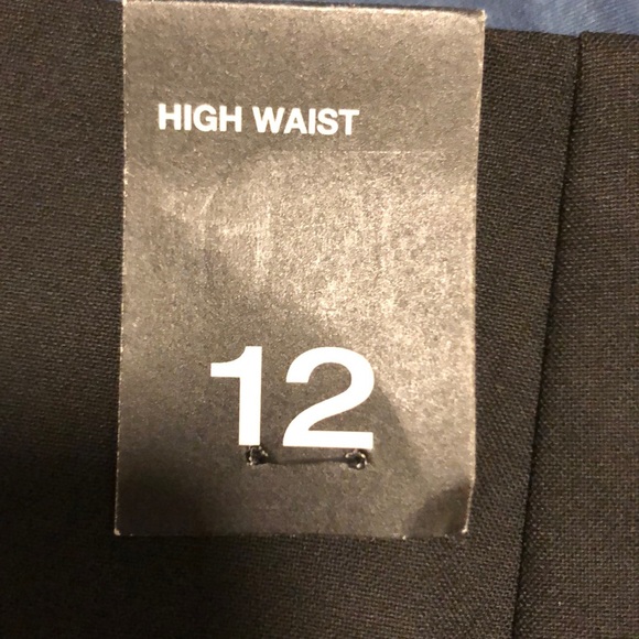 Black Limited ruffle high waist skirt - Picture 3 of 3